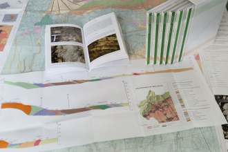 Completato il lavoro di ricerca sulle caratteristiche geologiche del Massiccio del Grappa: ecco il cofanetto con le mappe e lo studio